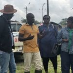 Accueil de la délégation par le Chef de la station d'alevinage de Dabou, M. MEA Pierre